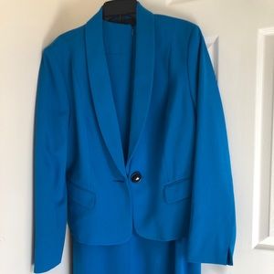 Ladies 2PC Dress Suit